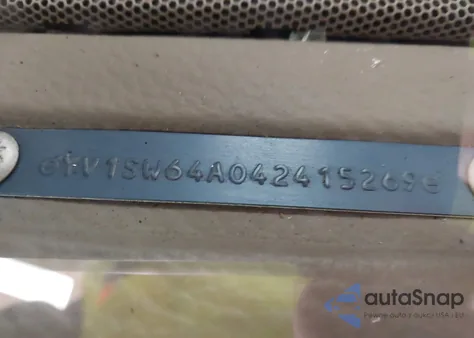 2004 Volvo V70 2.4 z USA, uszkodzony, nr VIN YV1SW64A042415269